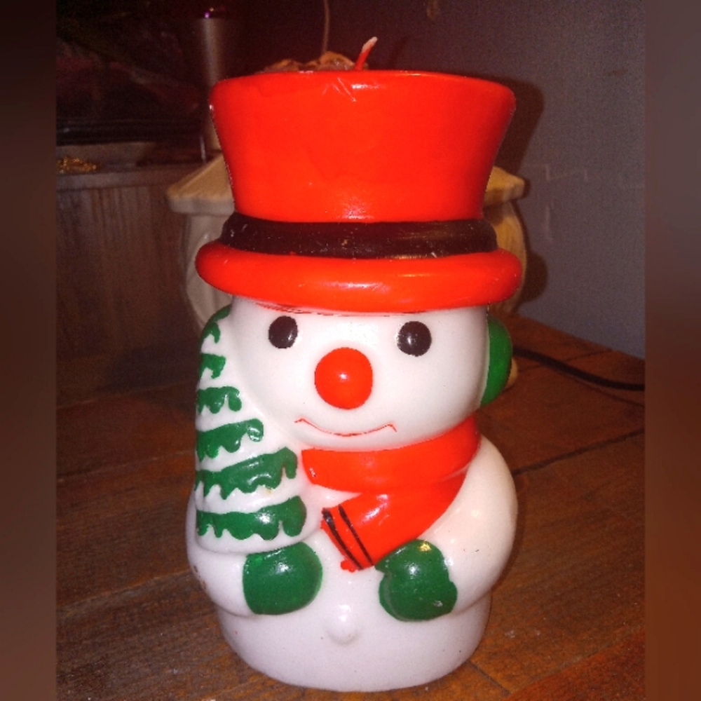 Snowman Candle.  Approx 6.5 in. Adorable. Unlight.